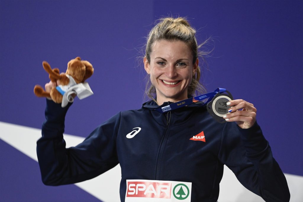 Alice Finot with medal
